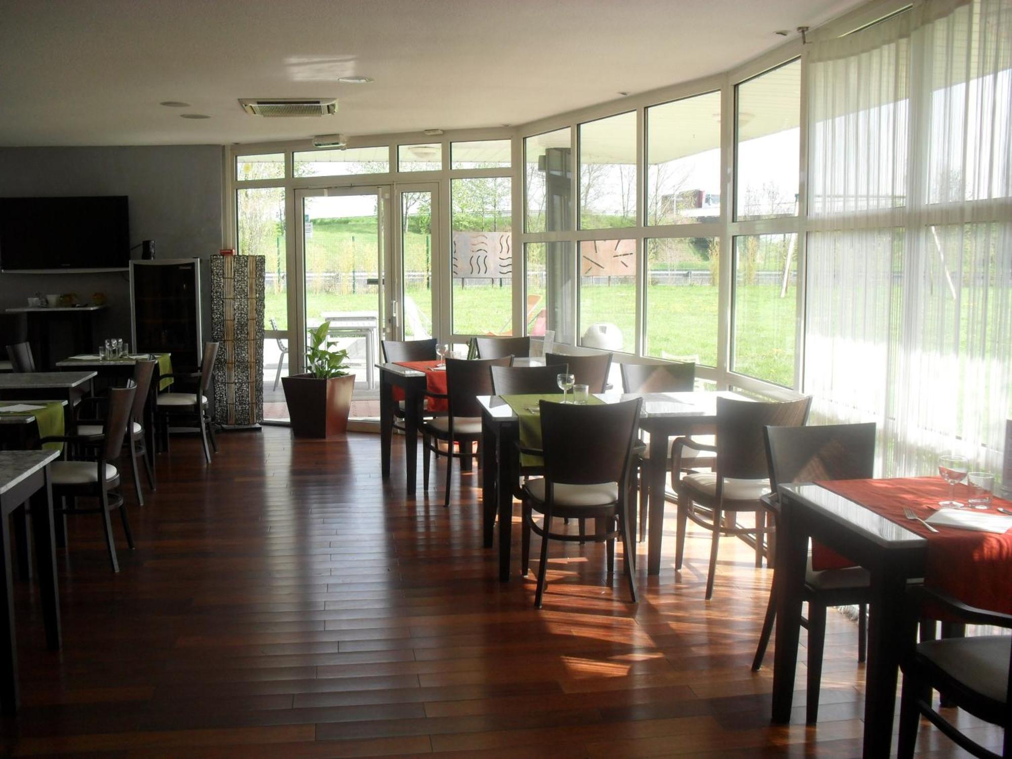 Hotel Evan Lempdes sur Allagnon Екстер'єр фото