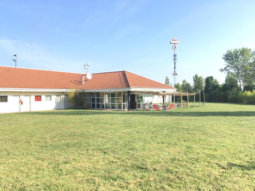 Hotel Evan Lempdes sur Allagnon Екстер'єр фото